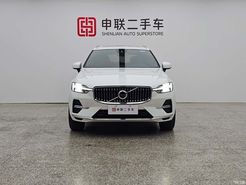 Volvo XC60, 2024 все фото