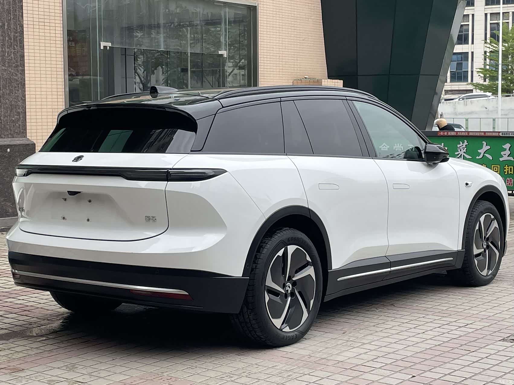 NIO ES6, 2023 4