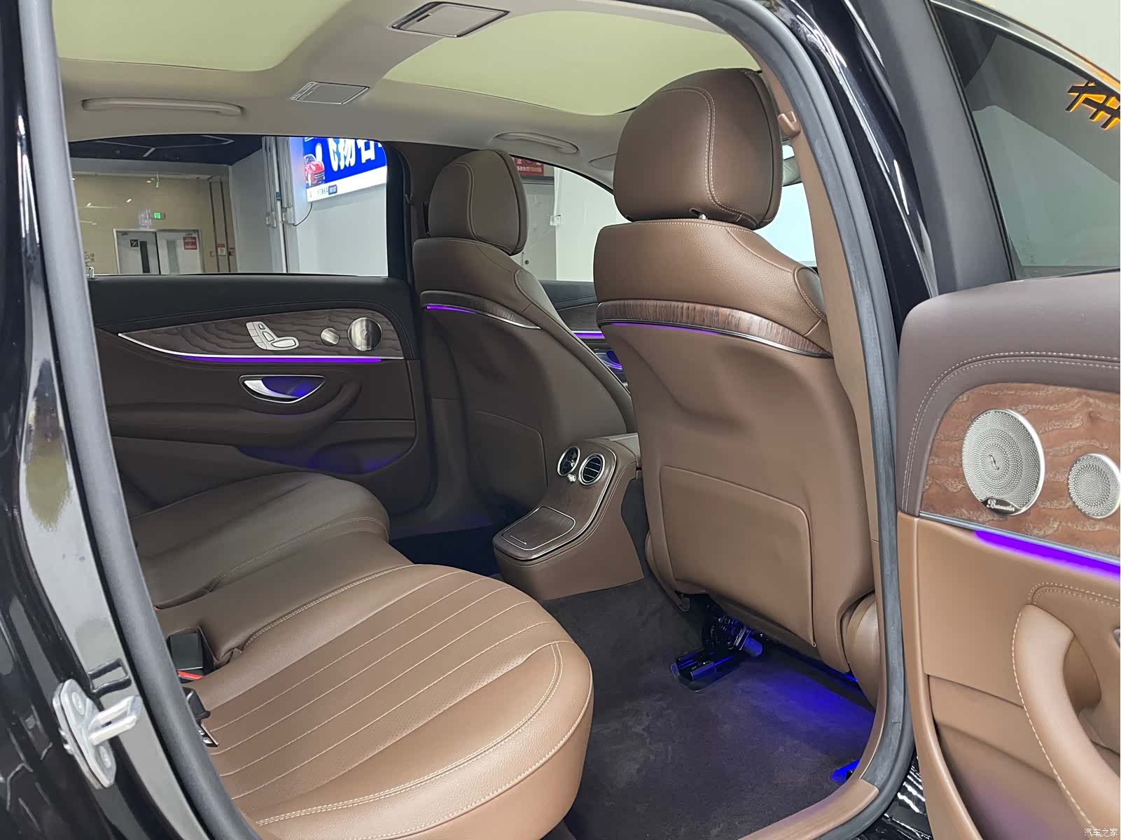 Mercedes-Benz E-Class, 2022 12