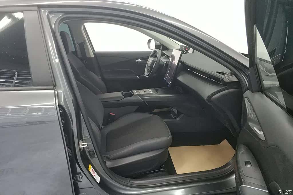 Changan Eado, 2025 8