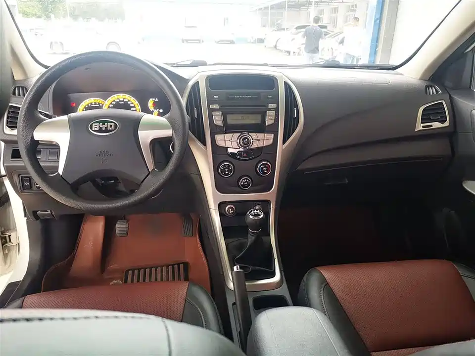 BYD F3
