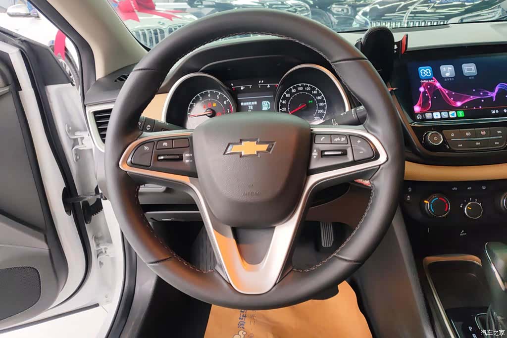 Chevrolet 320, 2021 15