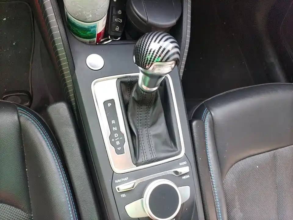 Audi Q2L Audi Q2L