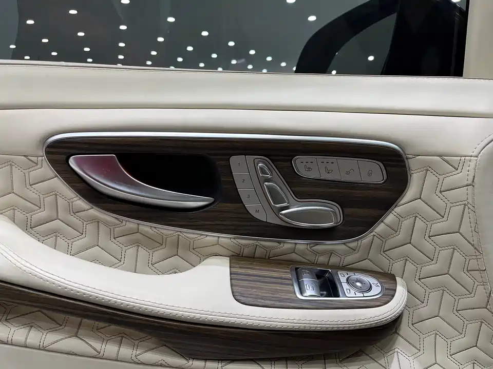 Mercedes-Benz V-class Mercedes-Benz V-class