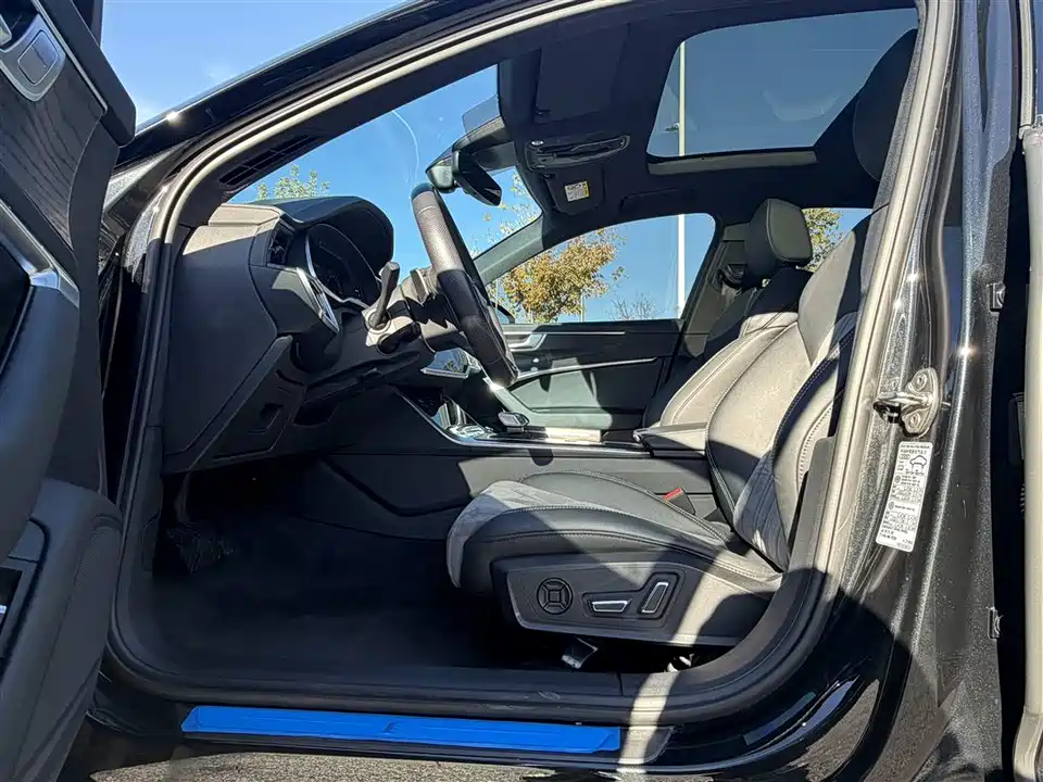 Audi A6L Audi A6L