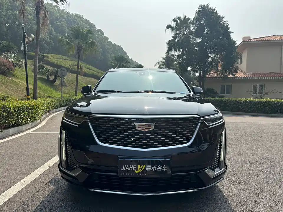 Cadillac XT6