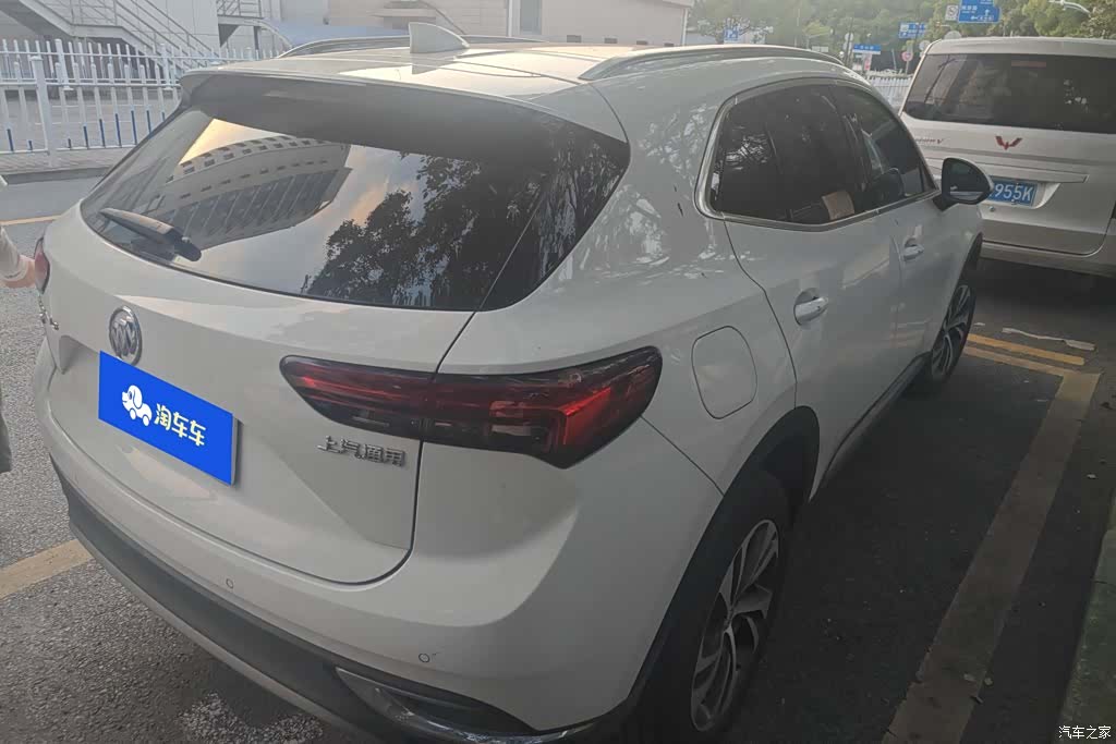 Buick Envision, 2023 3