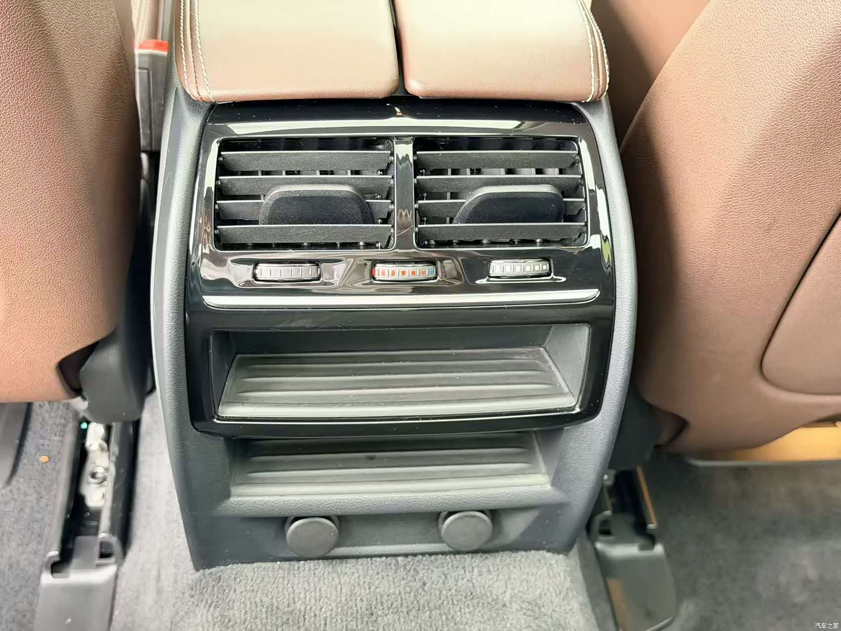 BMW 5 Series, 2019 19