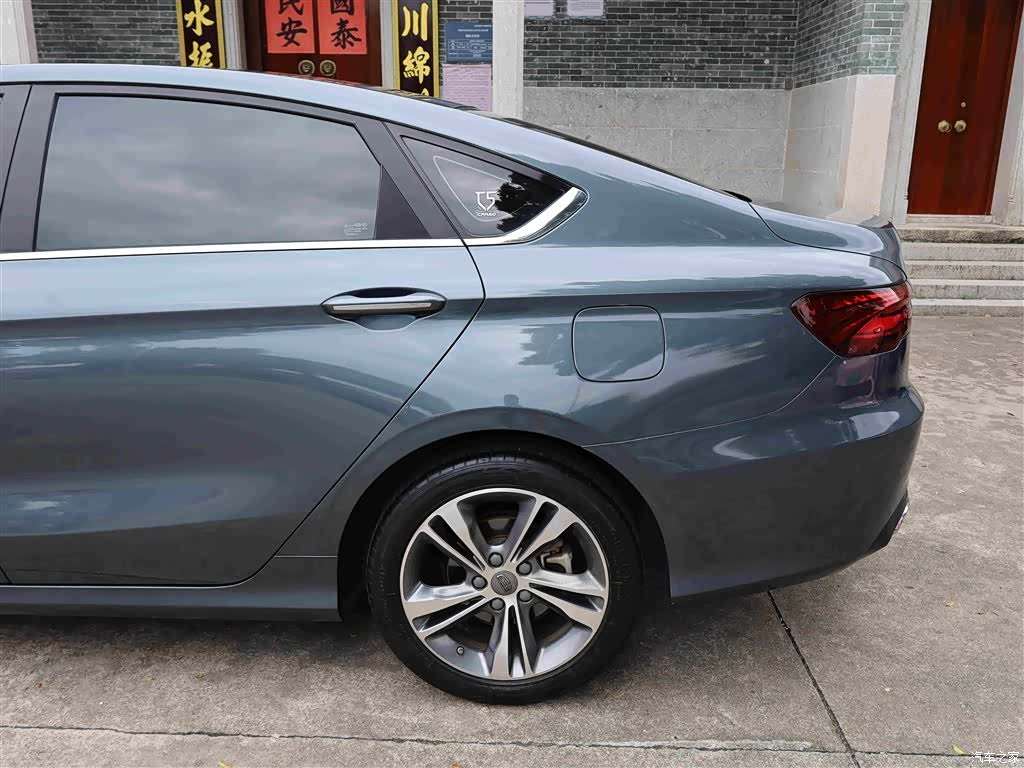 Geely Binray, 2019 25