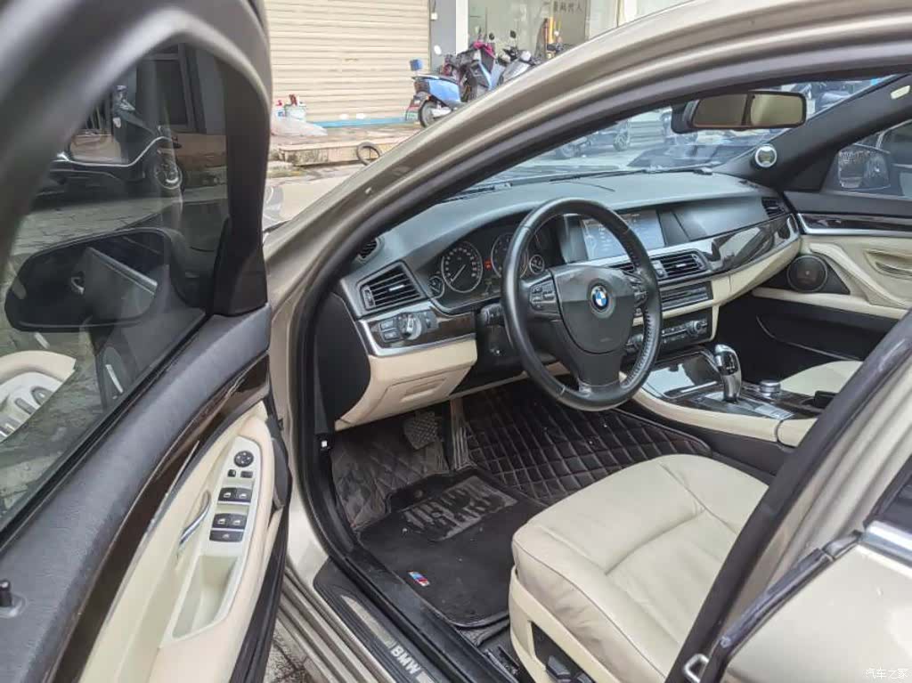 BMW 5 Series, 2011 4
