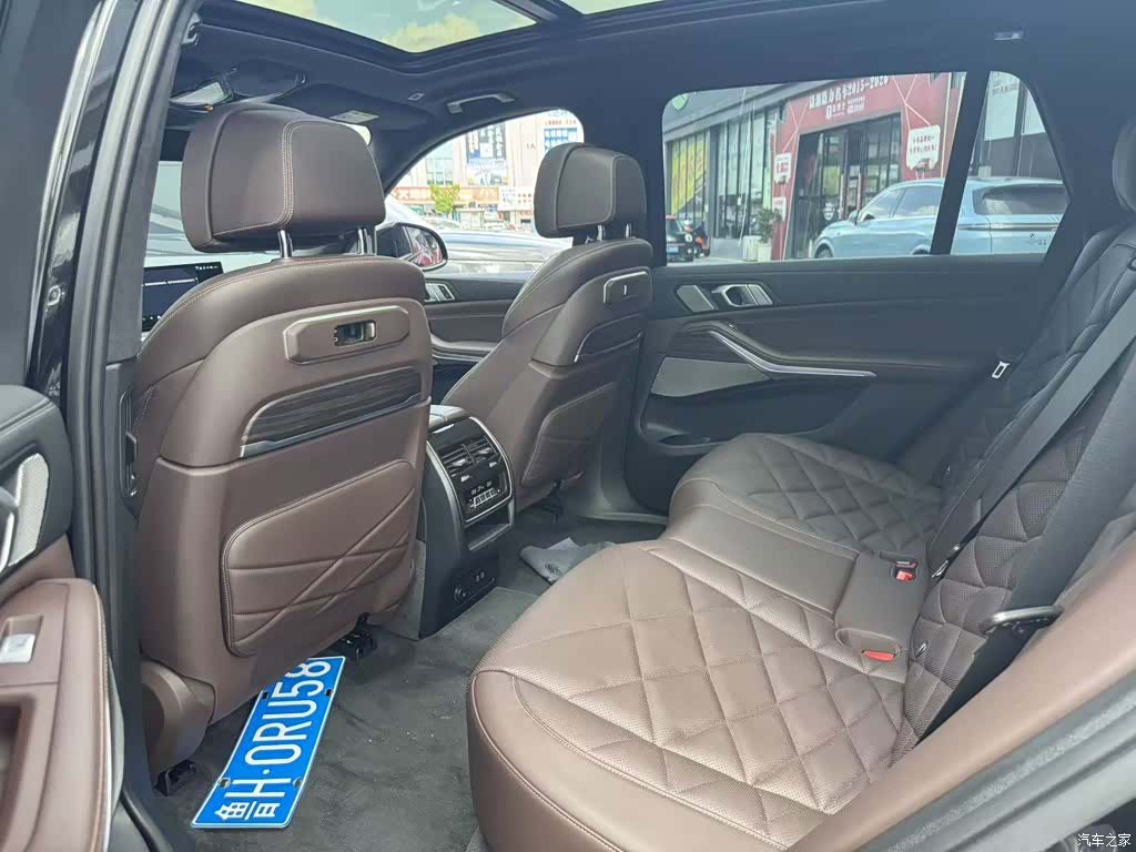 BMW X5, 2024 все фото