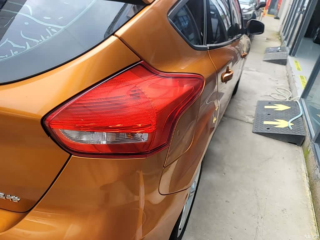 Ford Focus, 2016 8
