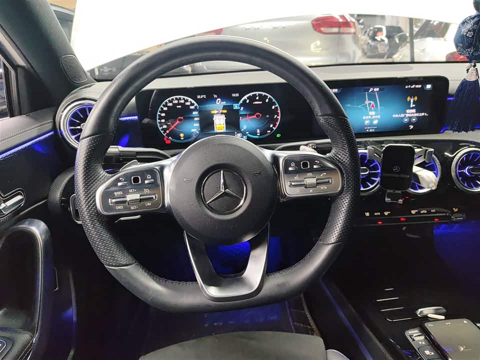 Mercedes-Benz Class A Mercedes-Benz Class A