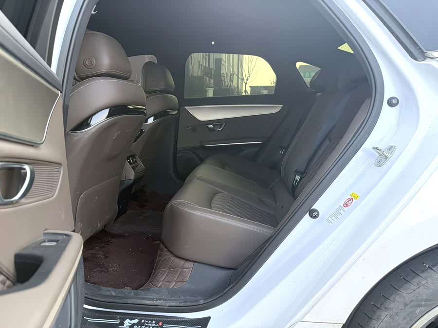 BYD Han 2023, фото 4