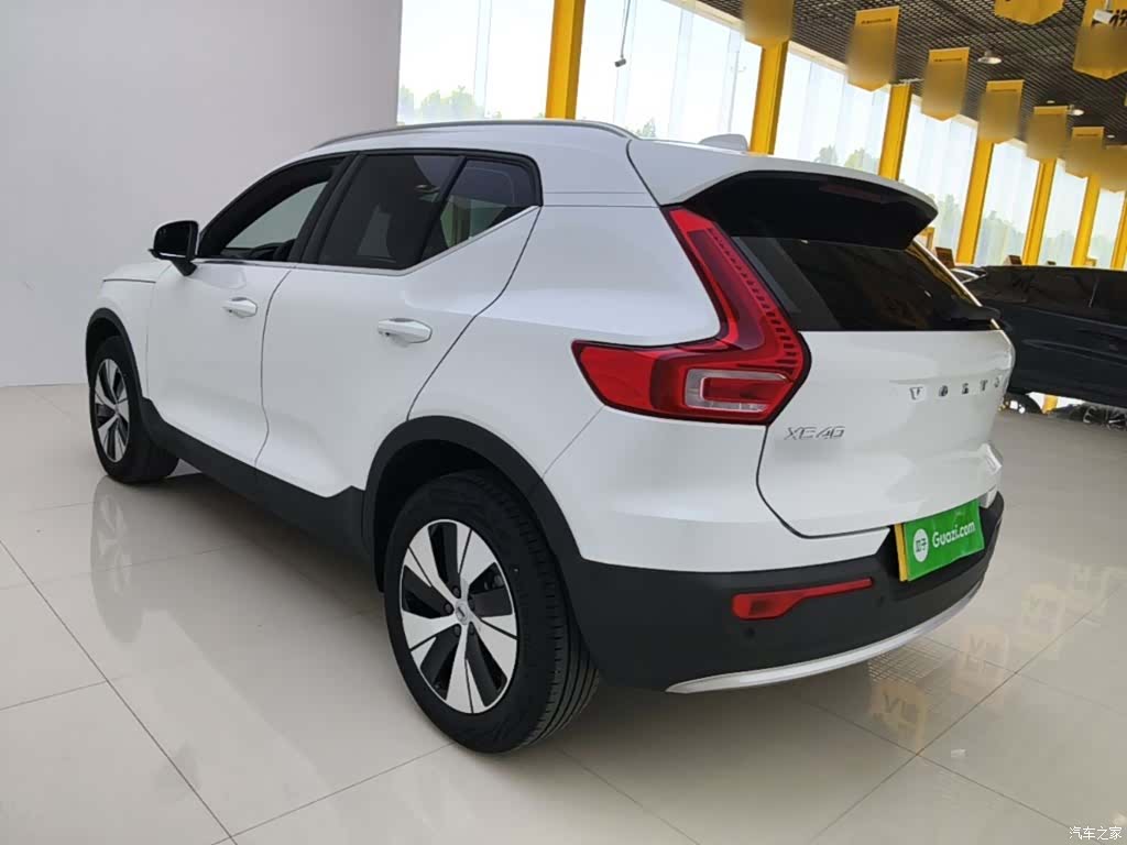 Volvo XC40, 2024 все фото