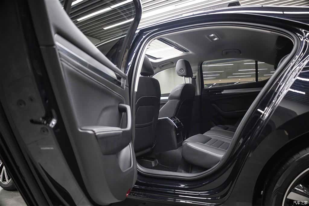 Skoda Superb, 2024 20