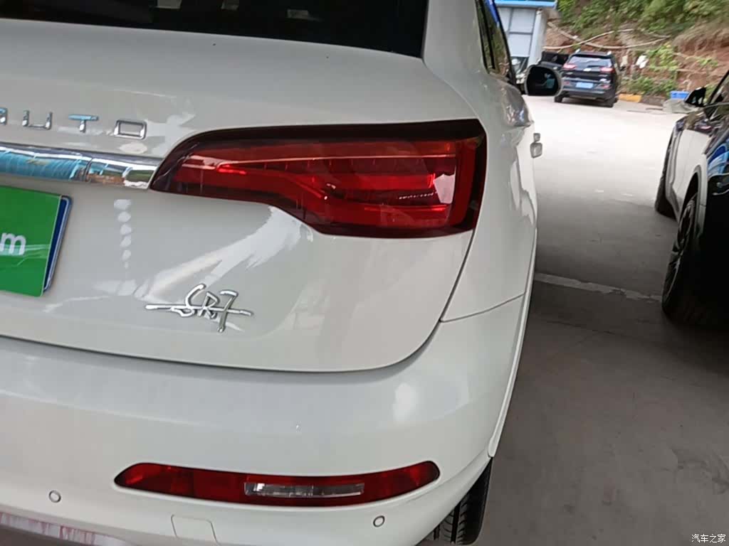 Zotye SR7, 2016 8
