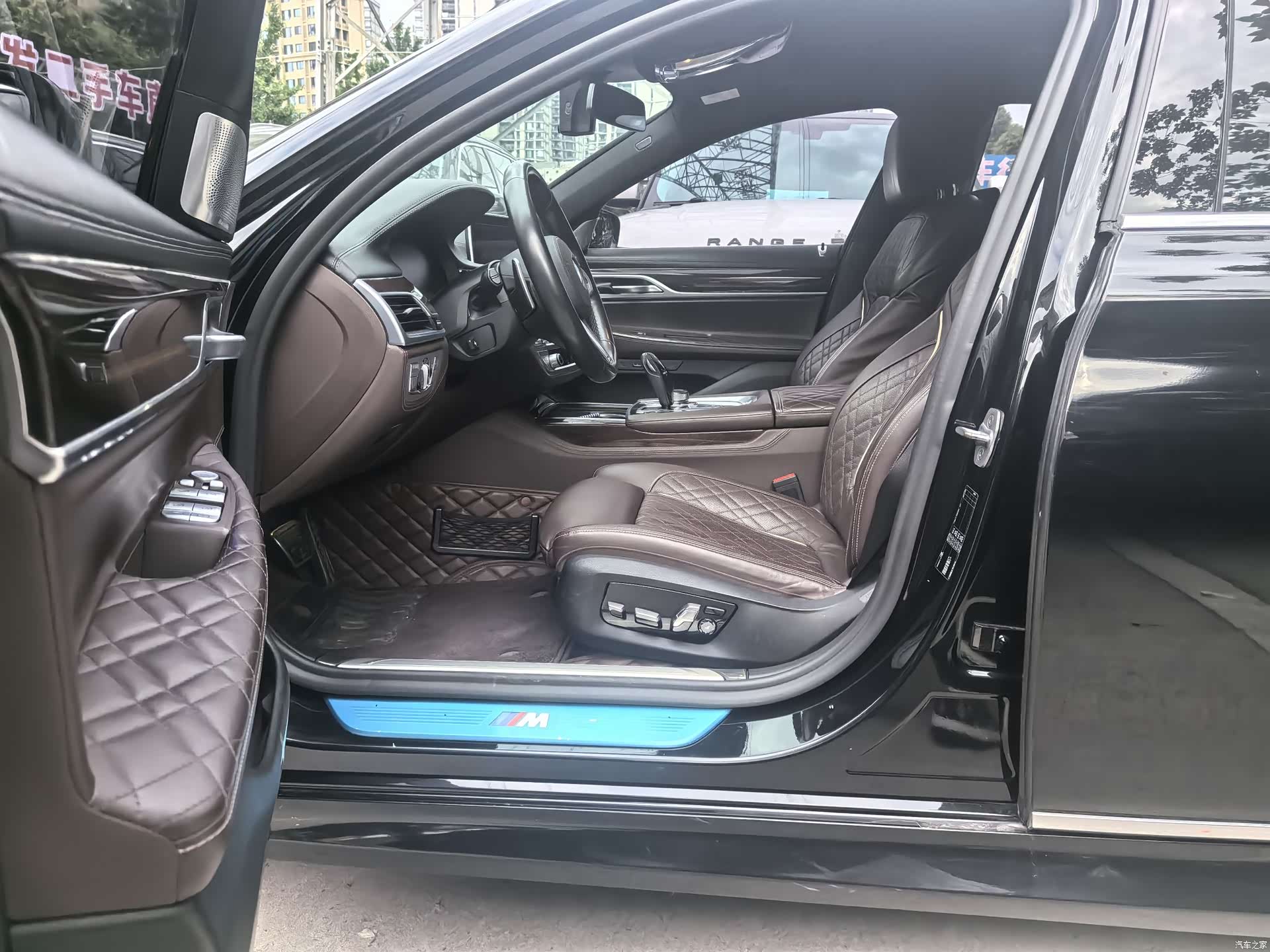 BMW 7 Series, 2019 все фото