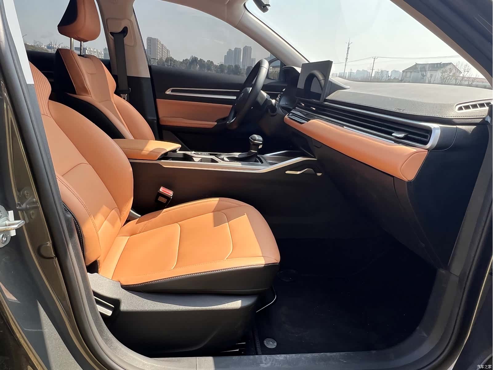 Geely Emgrand, 2025 8