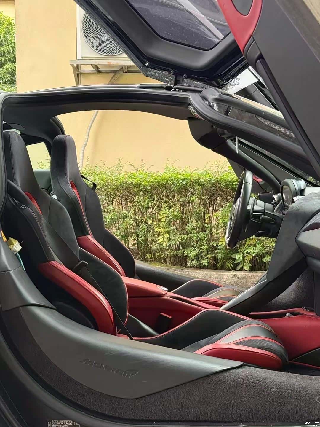 McLaren 720S, 2020 все фото