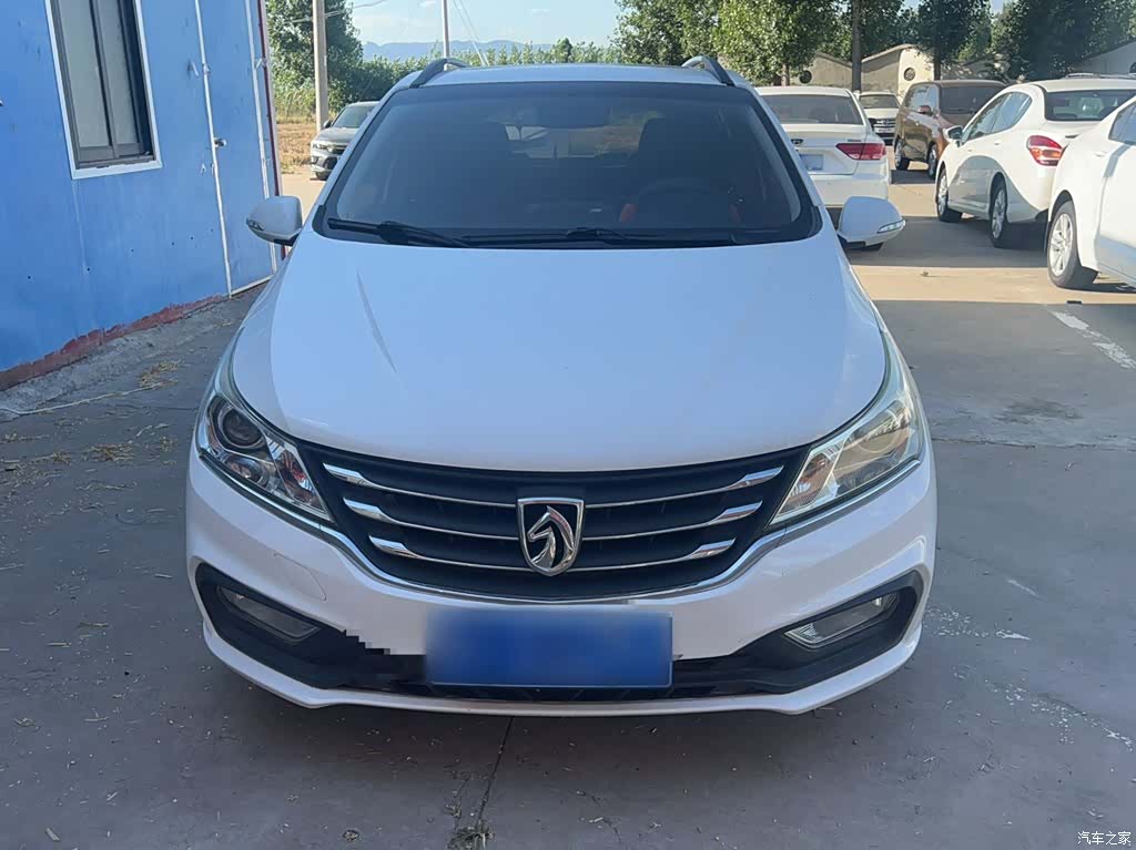 Wuling 310, 2017 3