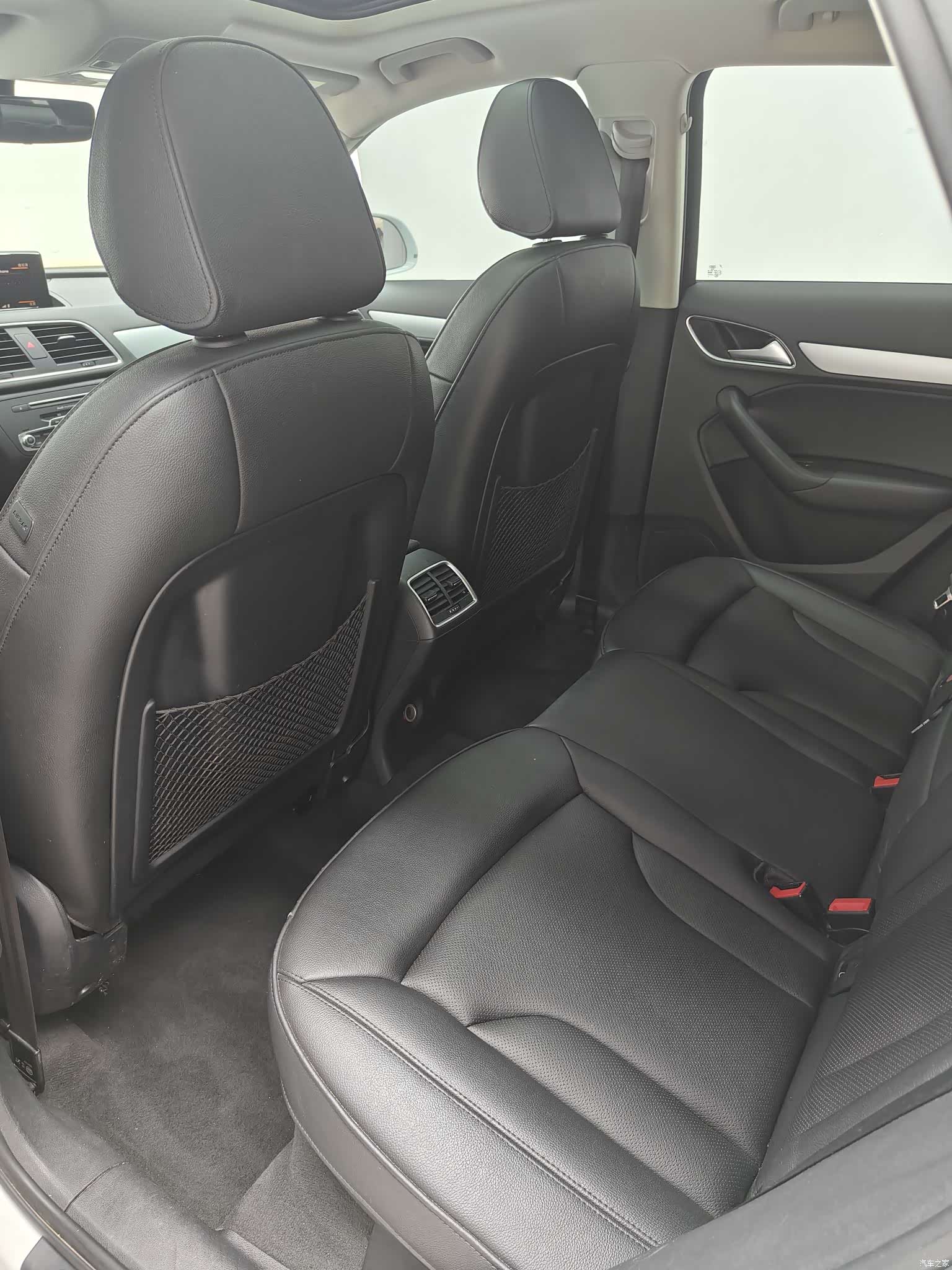 Audi Q3, 2017 9