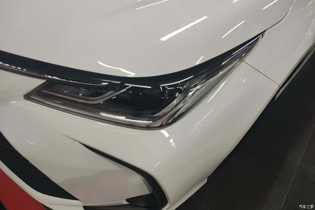 Toyota Corolla, 2023 все фото