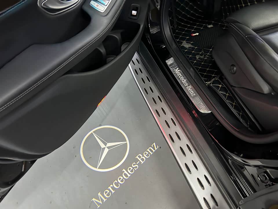 Mercedes-Benz GLC Mercedes-Benz GLC