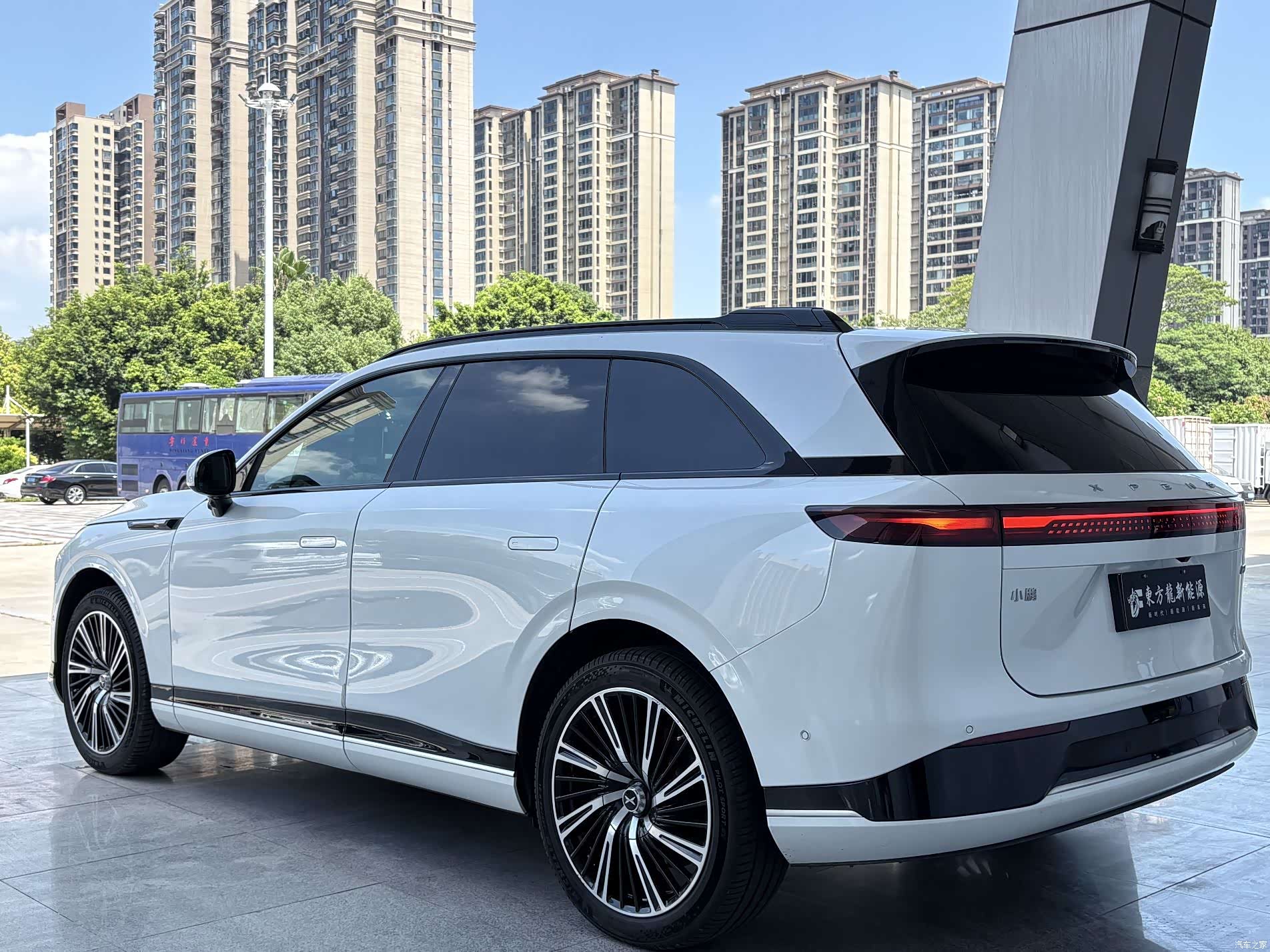 Xpeng G9, 2023 7