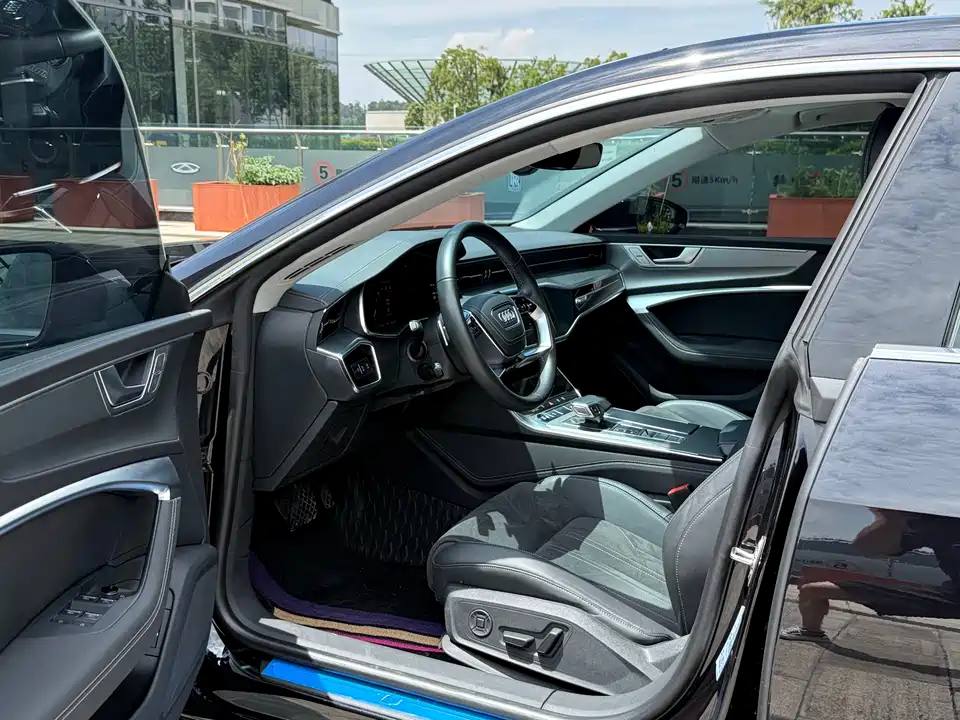 Audi A7L Audi A7L