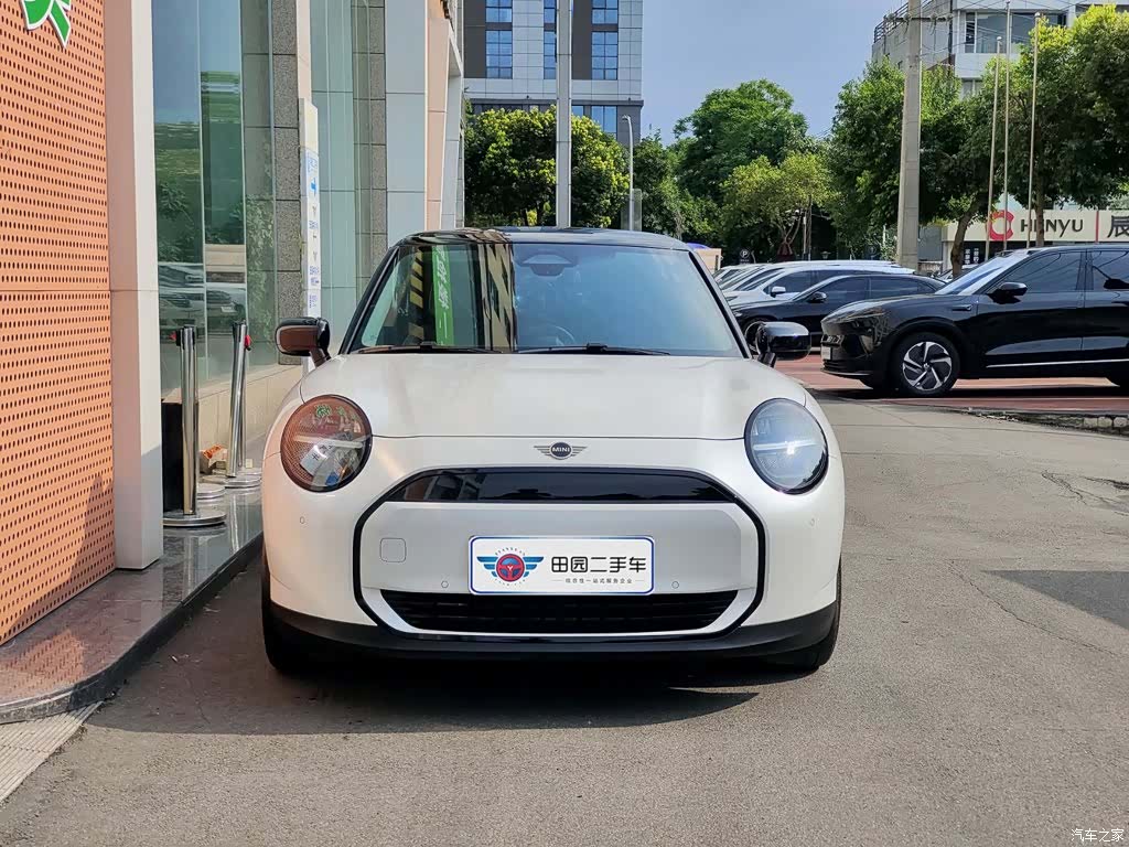 Mini Cooper, 2025 2