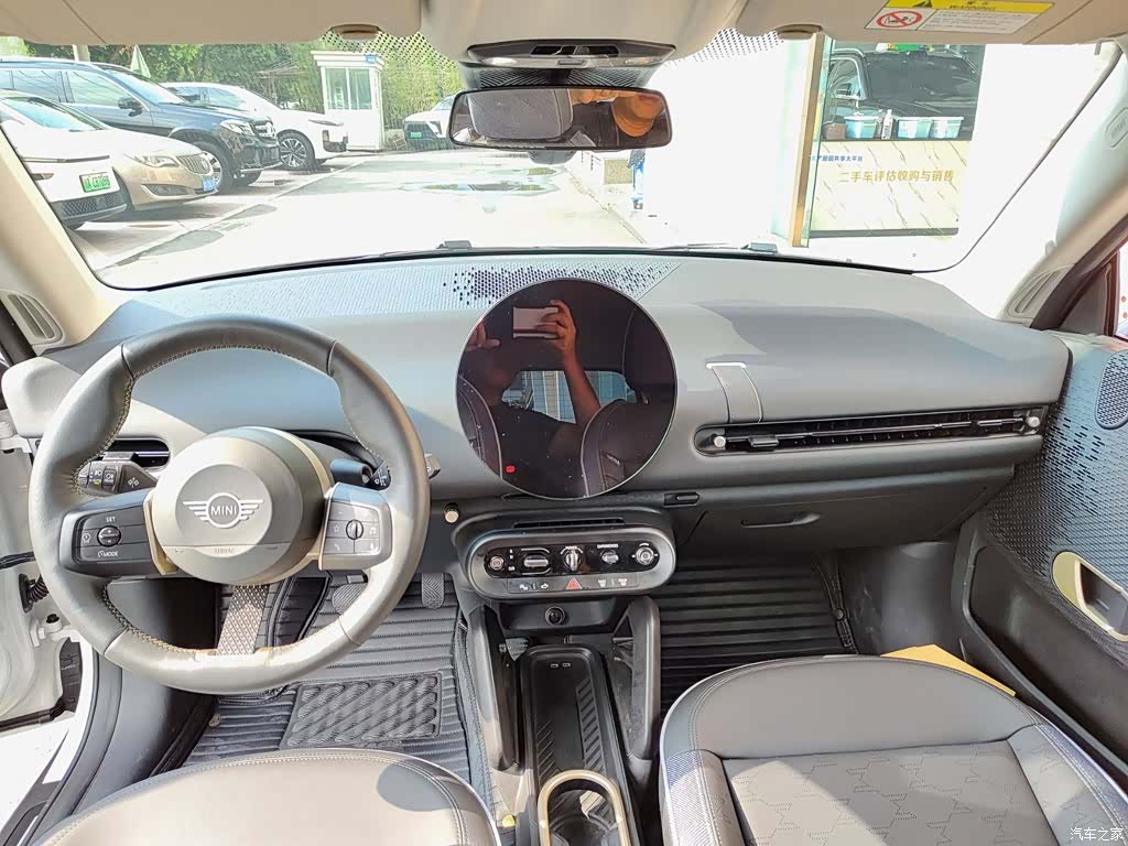 Mini Cooper, 2025 9