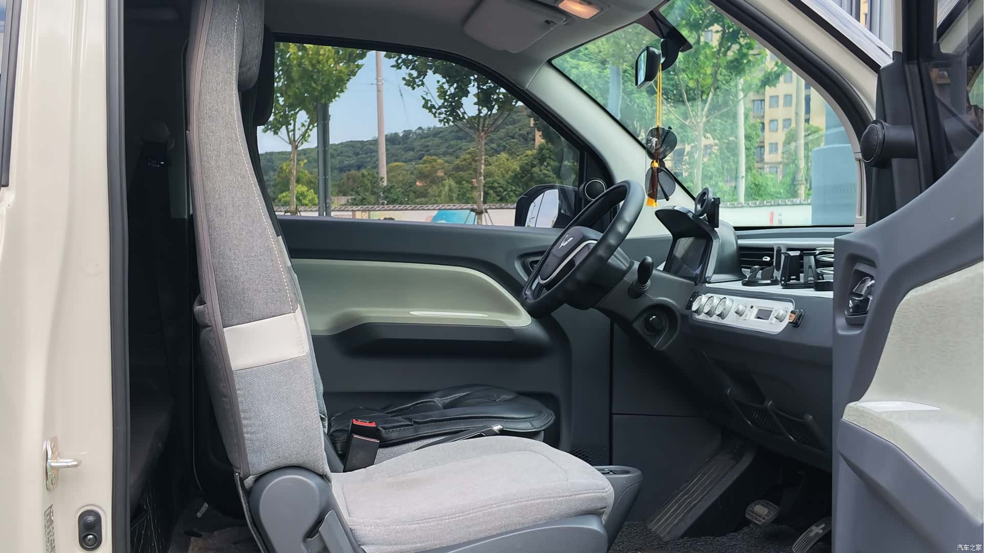 Wuling MINIEV, 2022 16