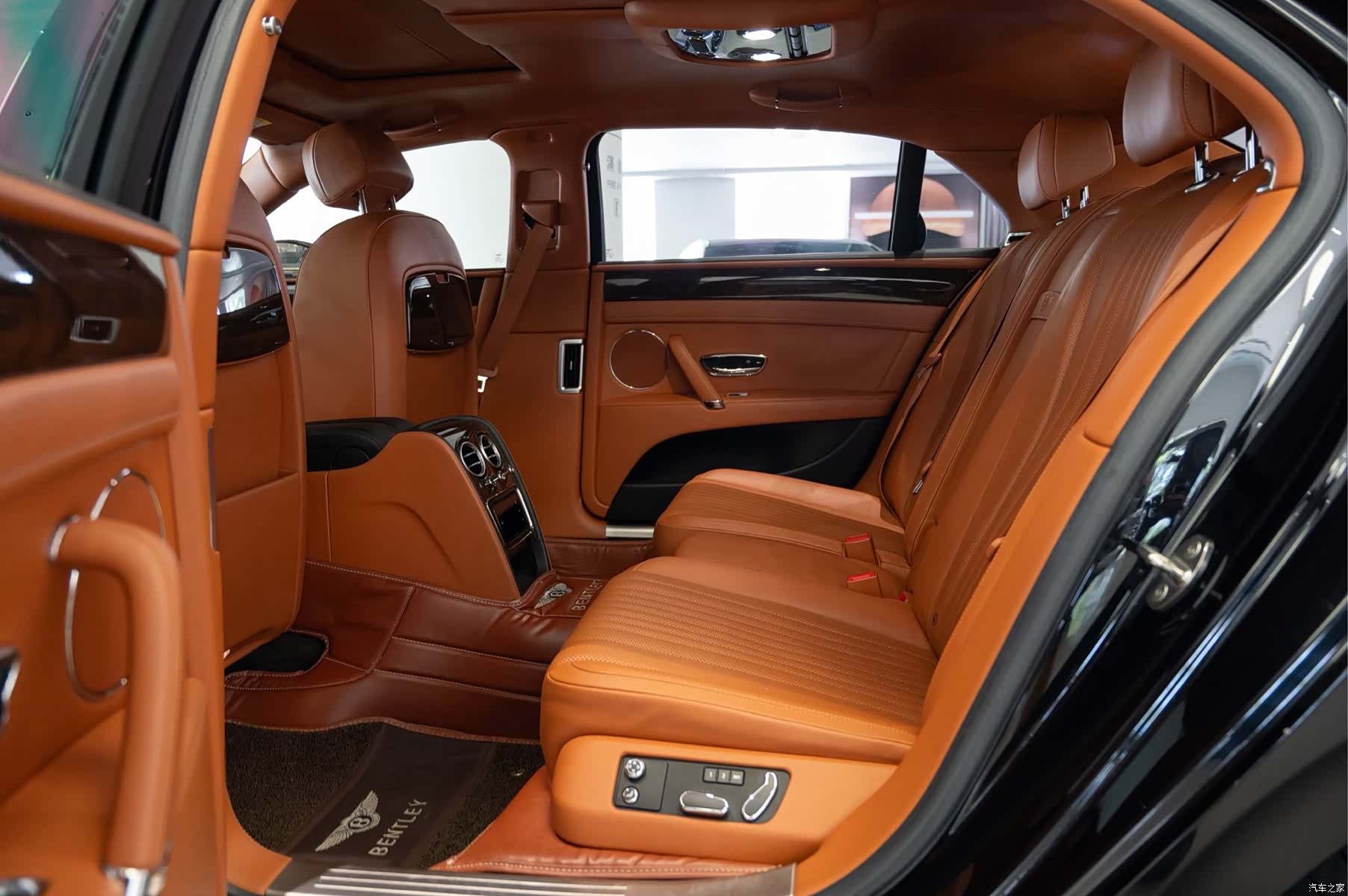 Bentley Flying Spur, 2018 14