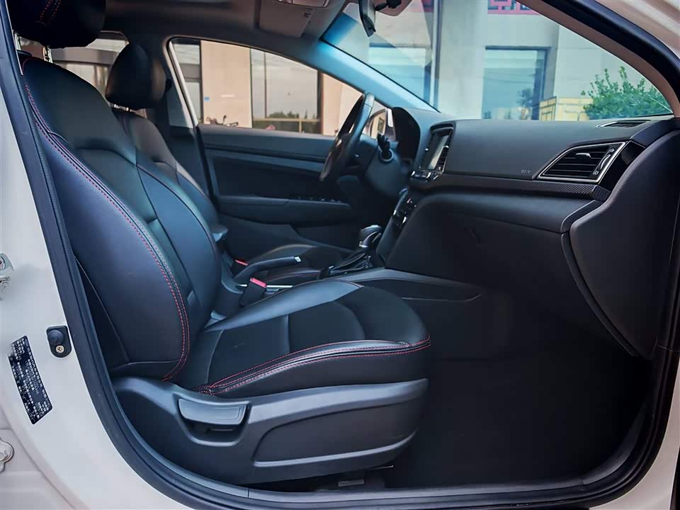 Hyundai Lead