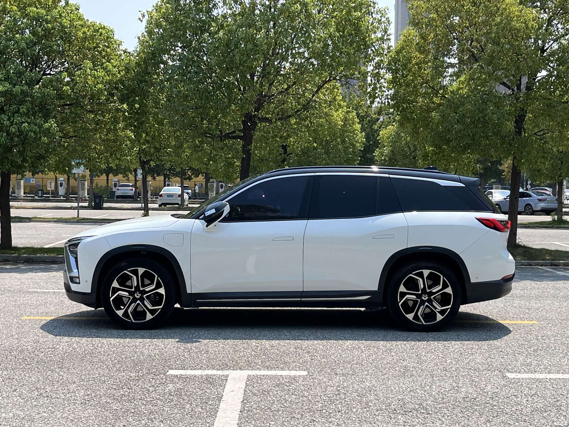 NIO ES8, 2018 12