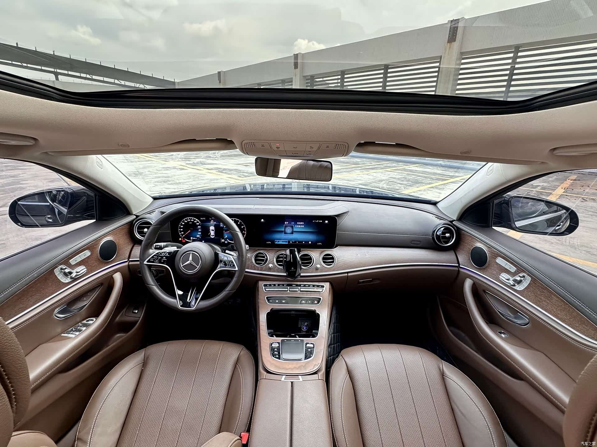 Mercedes-Benz E-Class, 2023 9