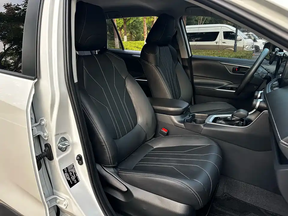 Toyota RAV4 Rongfang