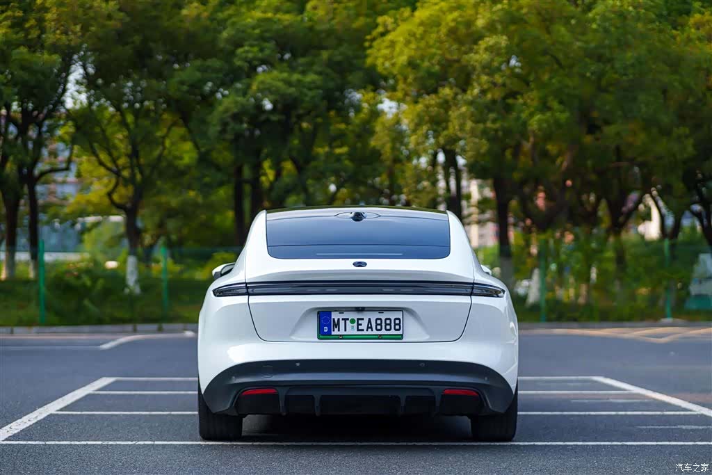NIO ET5, 2023 все фото