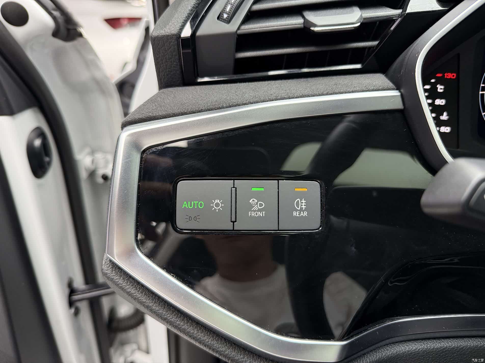 Audi Q3, 2022 10