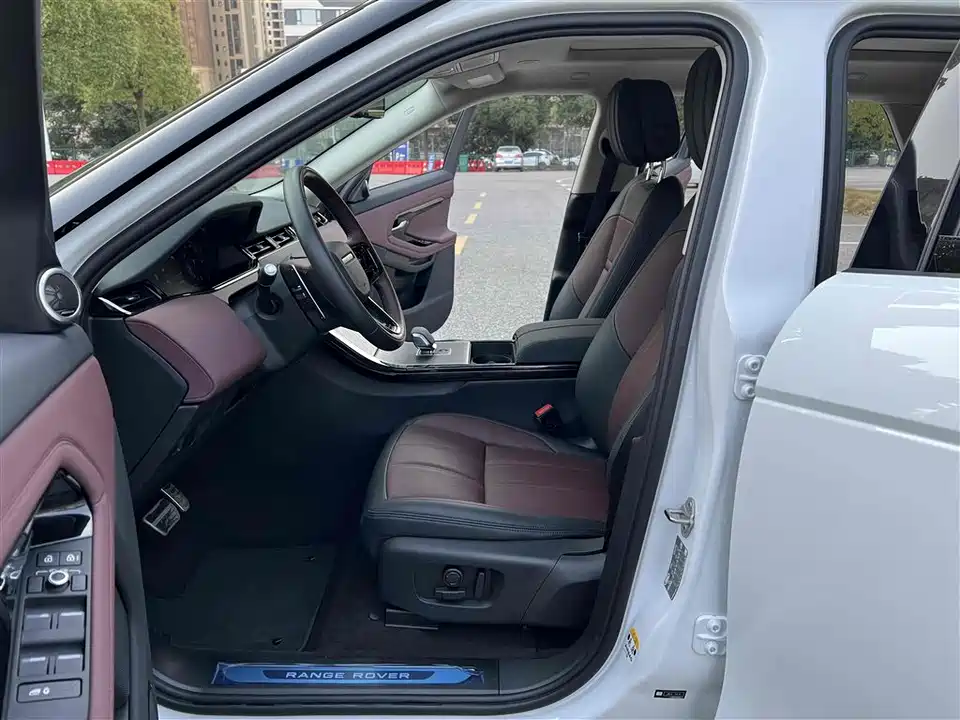 Land Rover Range Rover Aurora