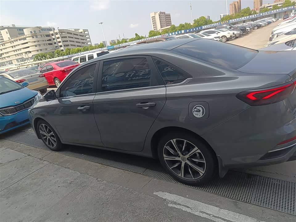 Geely Emgrand Geely Emgrand