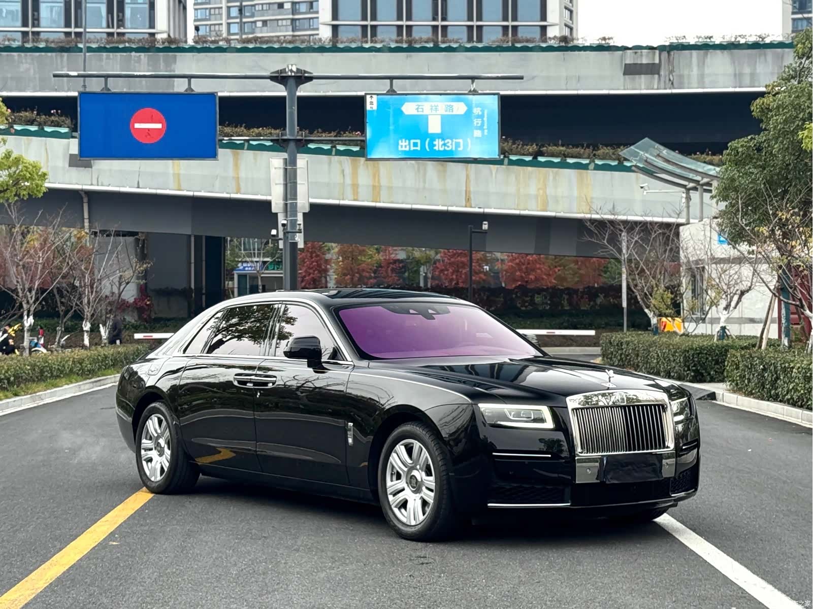 Rolls-Royce Ghost, 2022 3