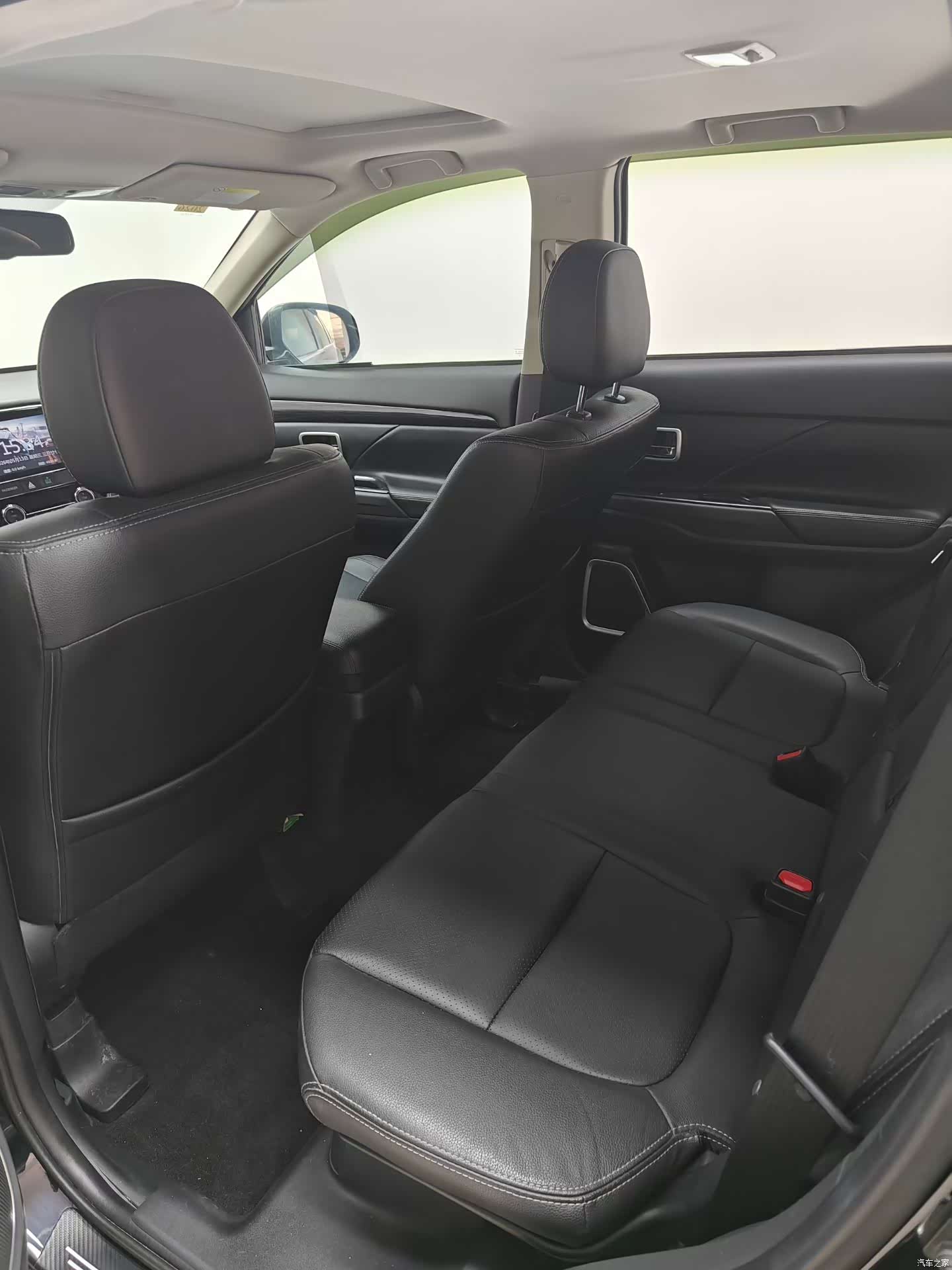 Mitsubishi Outlander, 2018 9