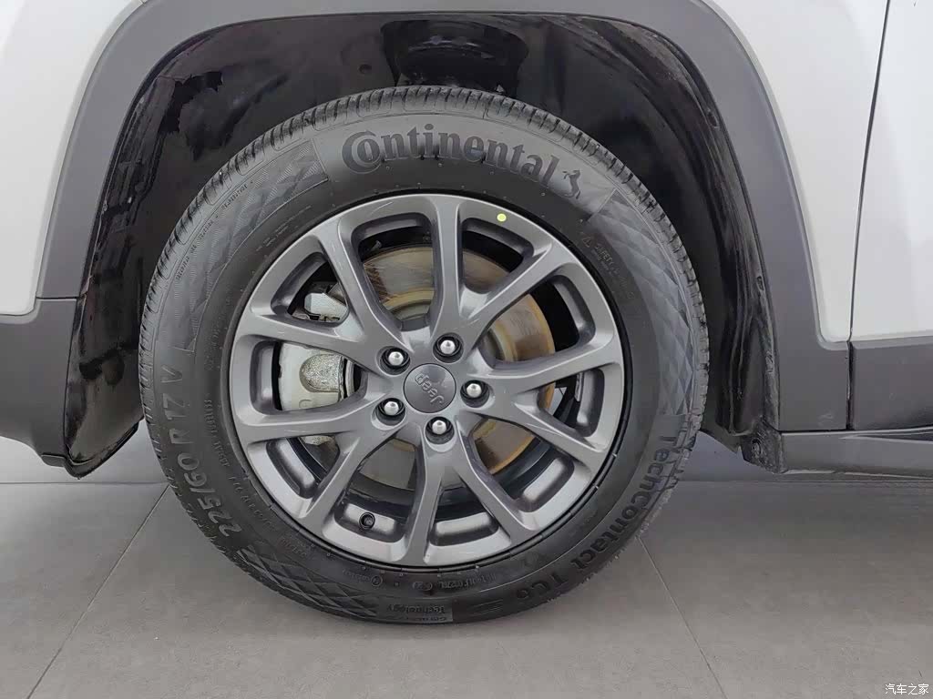Jeep Cherokee, 2021 17