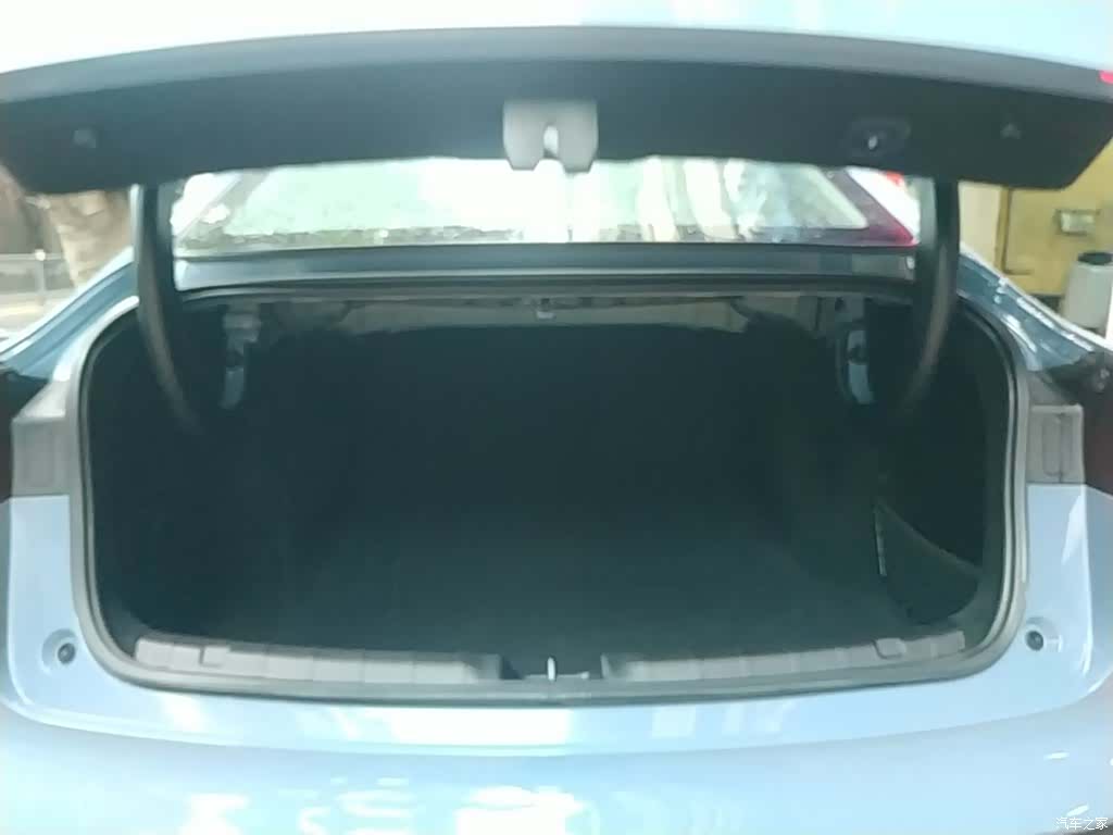 Leapmotor B01, 2025 19