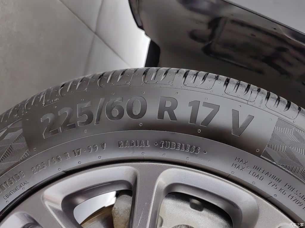 Jeep Cherokee, 2021 24
