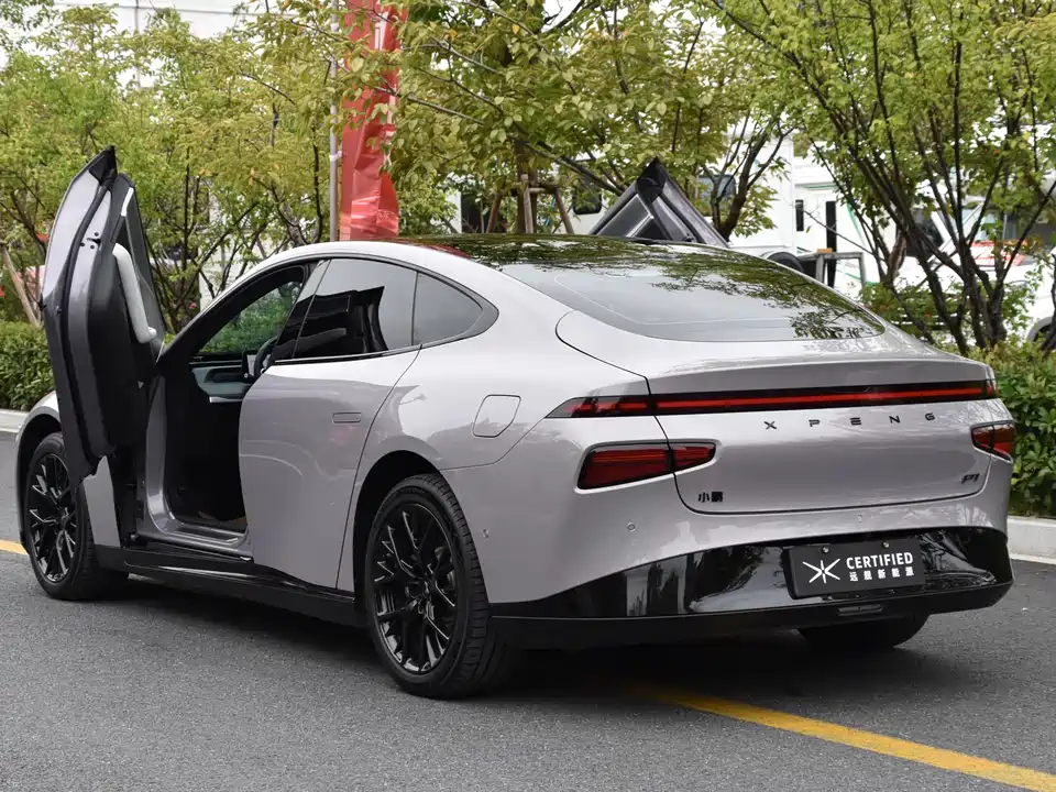 XPENG P7