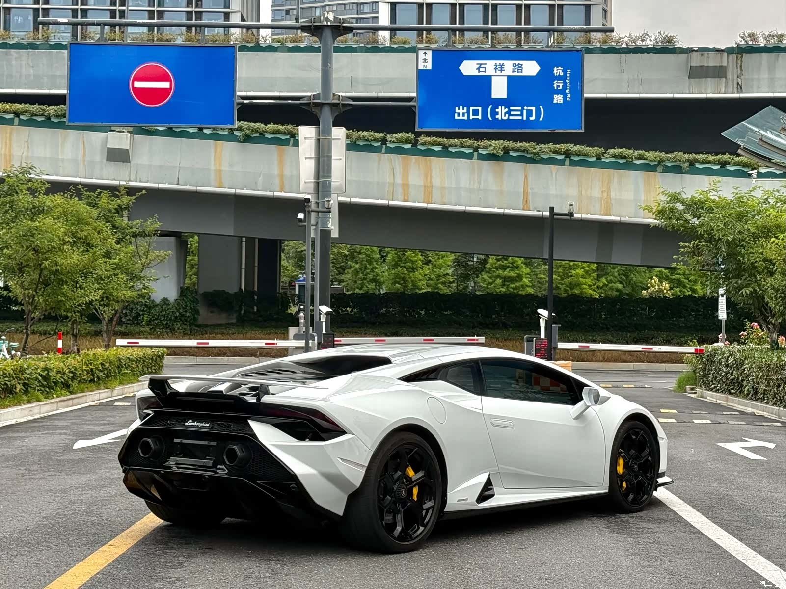Lamborghini Huracán, 2024 7