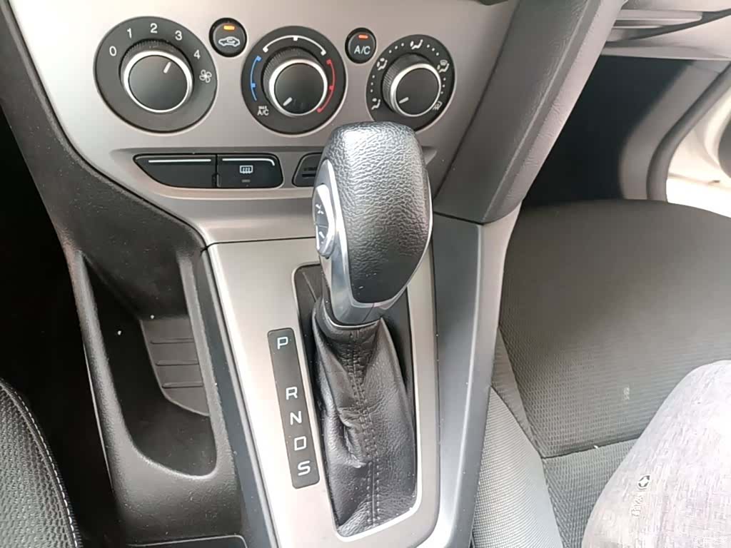 Ford Focus, 2014 14